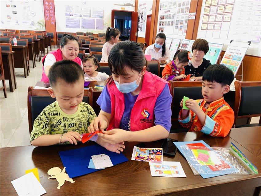 晋有二日，夏日烈阳，是为赵盾；楚国有鸟，一鸣惊人，那是熊旅